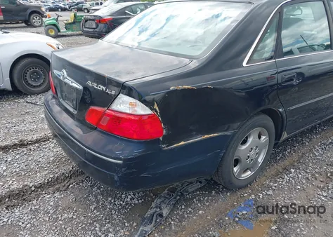 2003 Toyota Avalon Xls z USA, uszkodzony, nr VIN 4T1BF28B83U289548